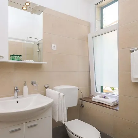 Διαμέρισμα Plr-royal Luxury *